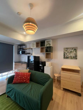 Royal Deluxe & Private Apartments - West Jakarta